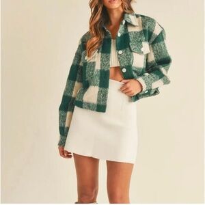 Joie Green and Cream Cropped Shacket Jacket with Plaid Pattern, Pockets, Medium